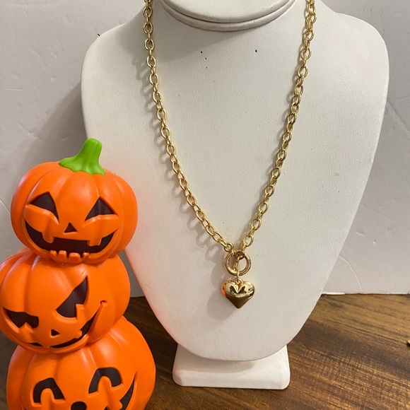 Gold Heart Pendant Necklace - Picture 6 of 10